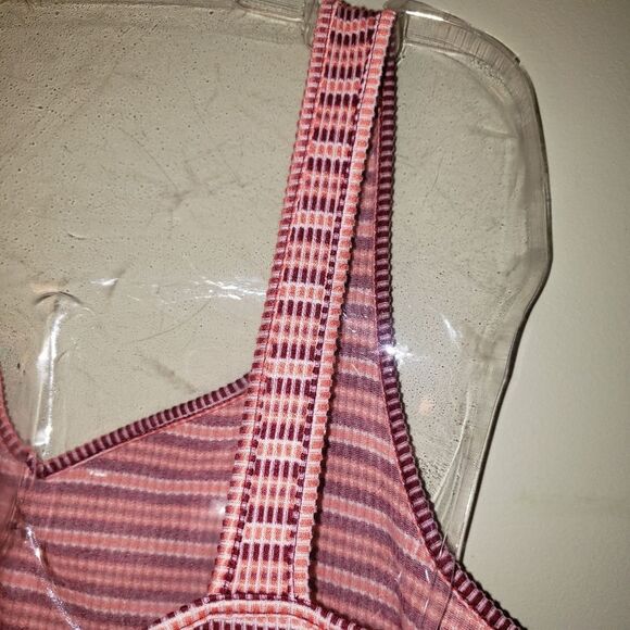 LOFT Women’s Large Sleeveless Tank Top NWT Lightweight Layering Essential - Picture 4 of 6